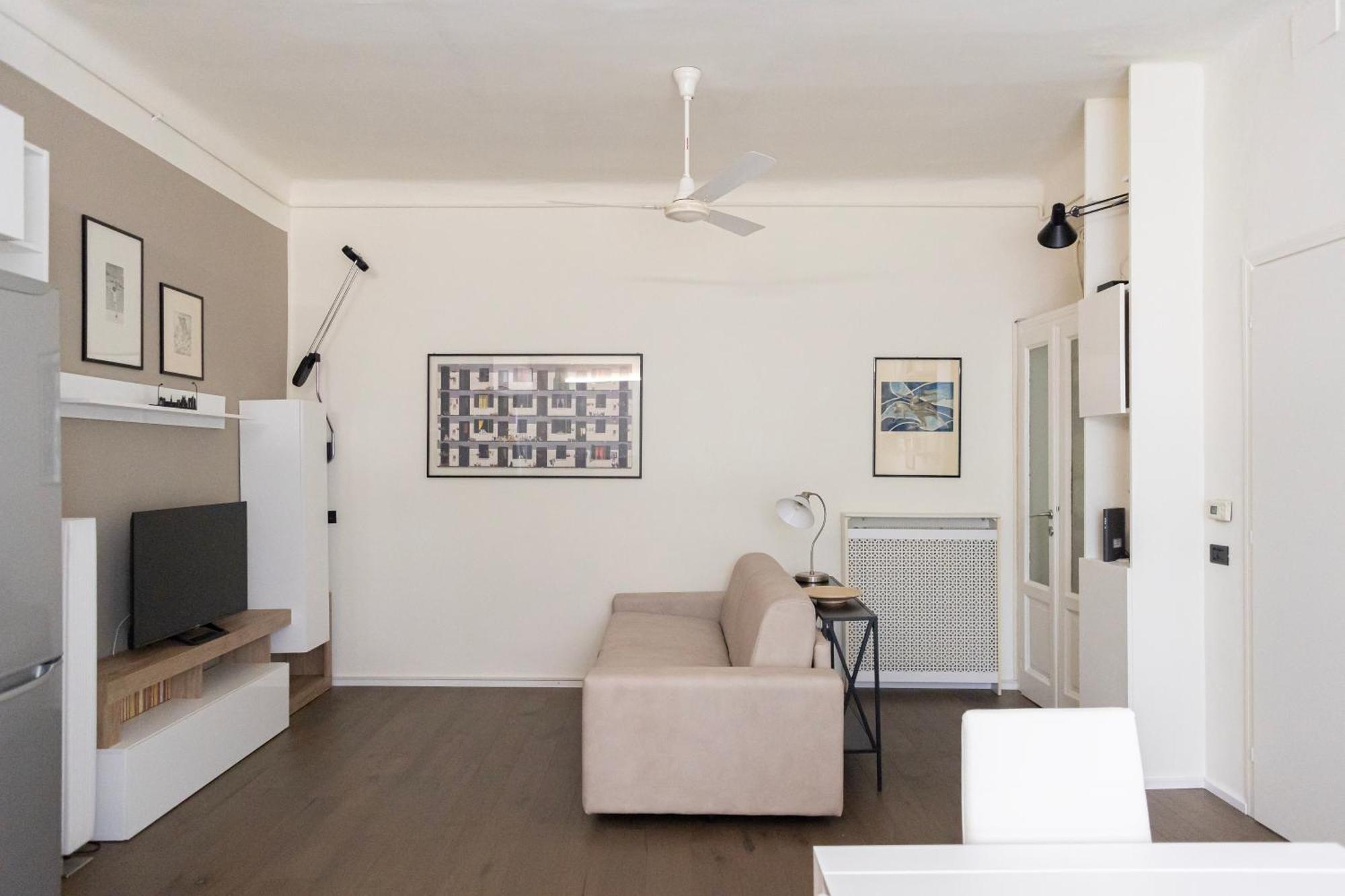 Elegante Bilocale In Zona Risorgimento *