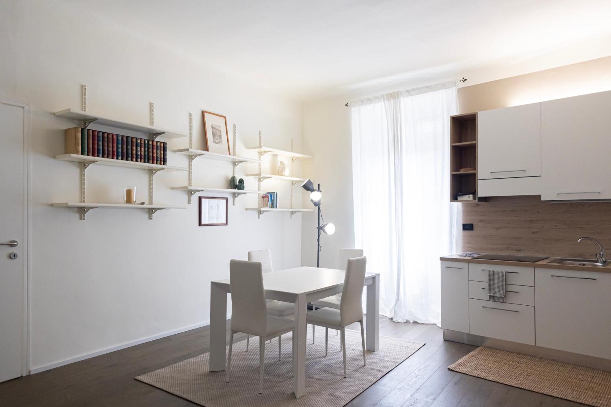 Elegante Bilocale In Zona Risorgimento Milan