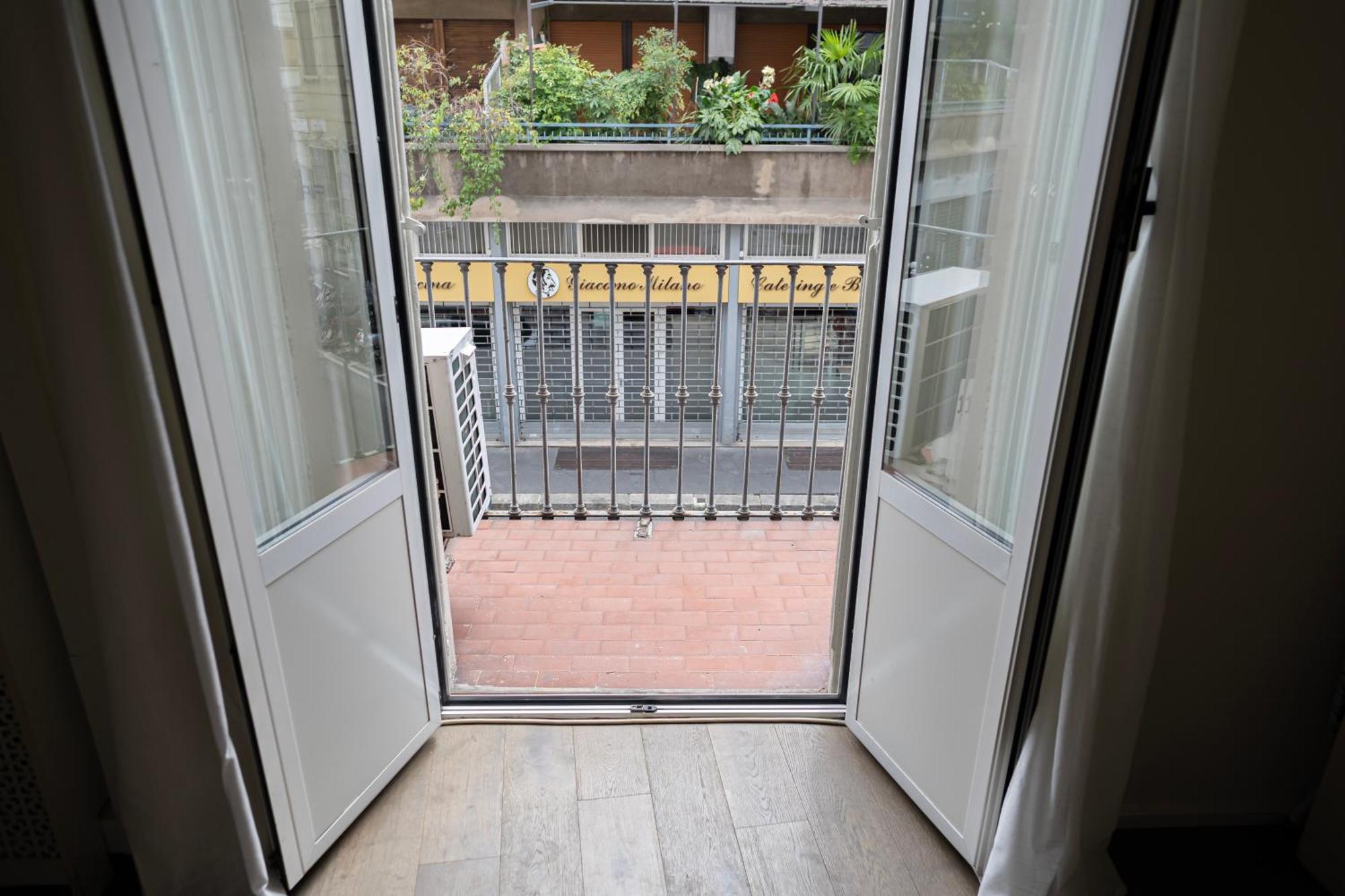 Elegante Bilocale In Zona Risorgimento * Milan